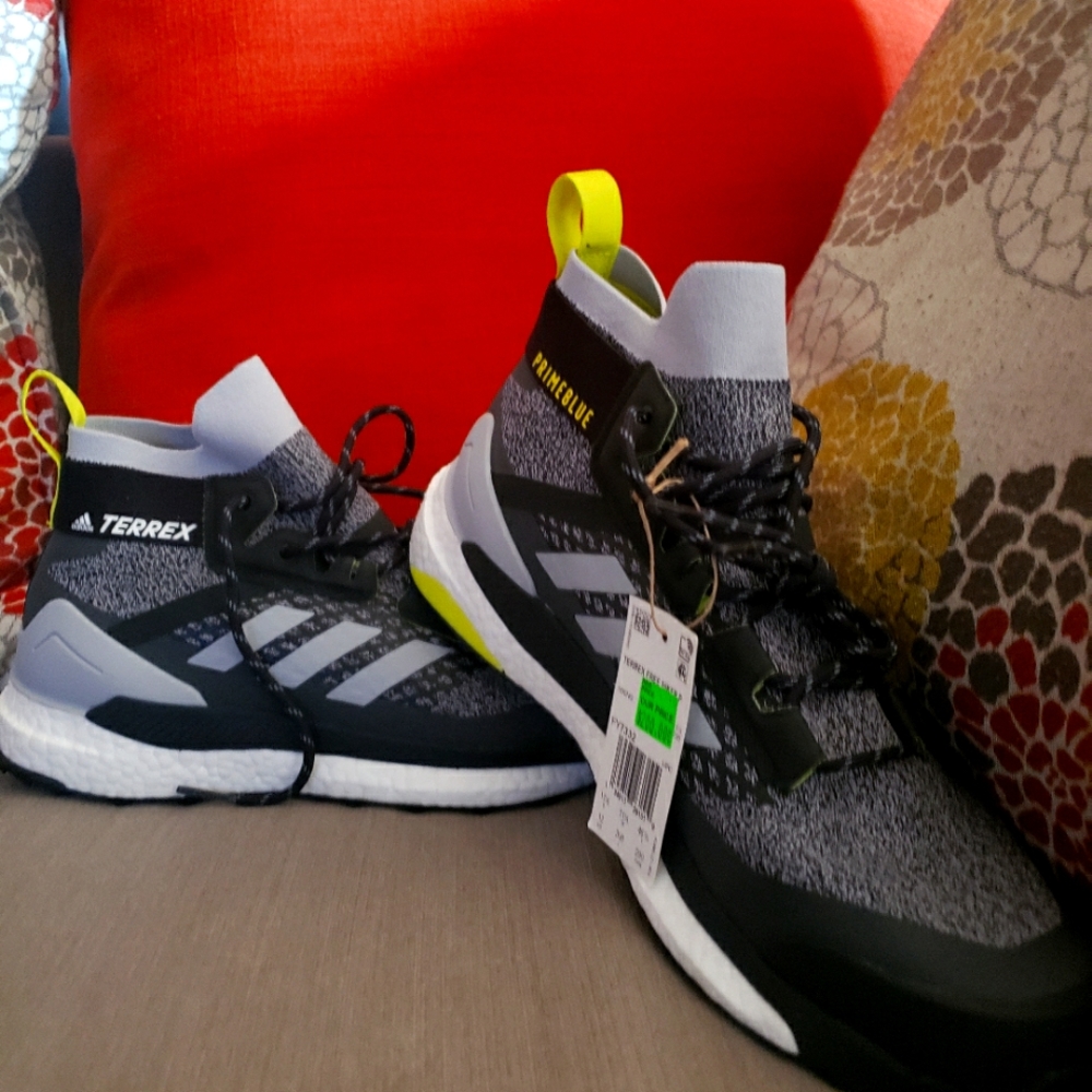 TERREX FREE HIKER  400